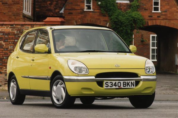 Daihatsu Sirion Official