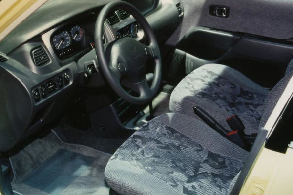 Daihatsu Sirion Official