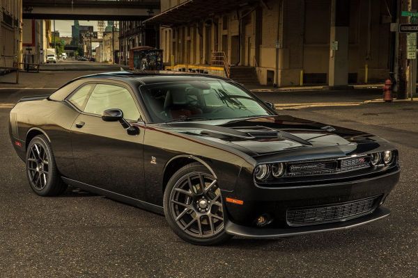 Dodge Challenger Official