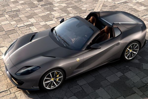Ferrari 812 GTS Official