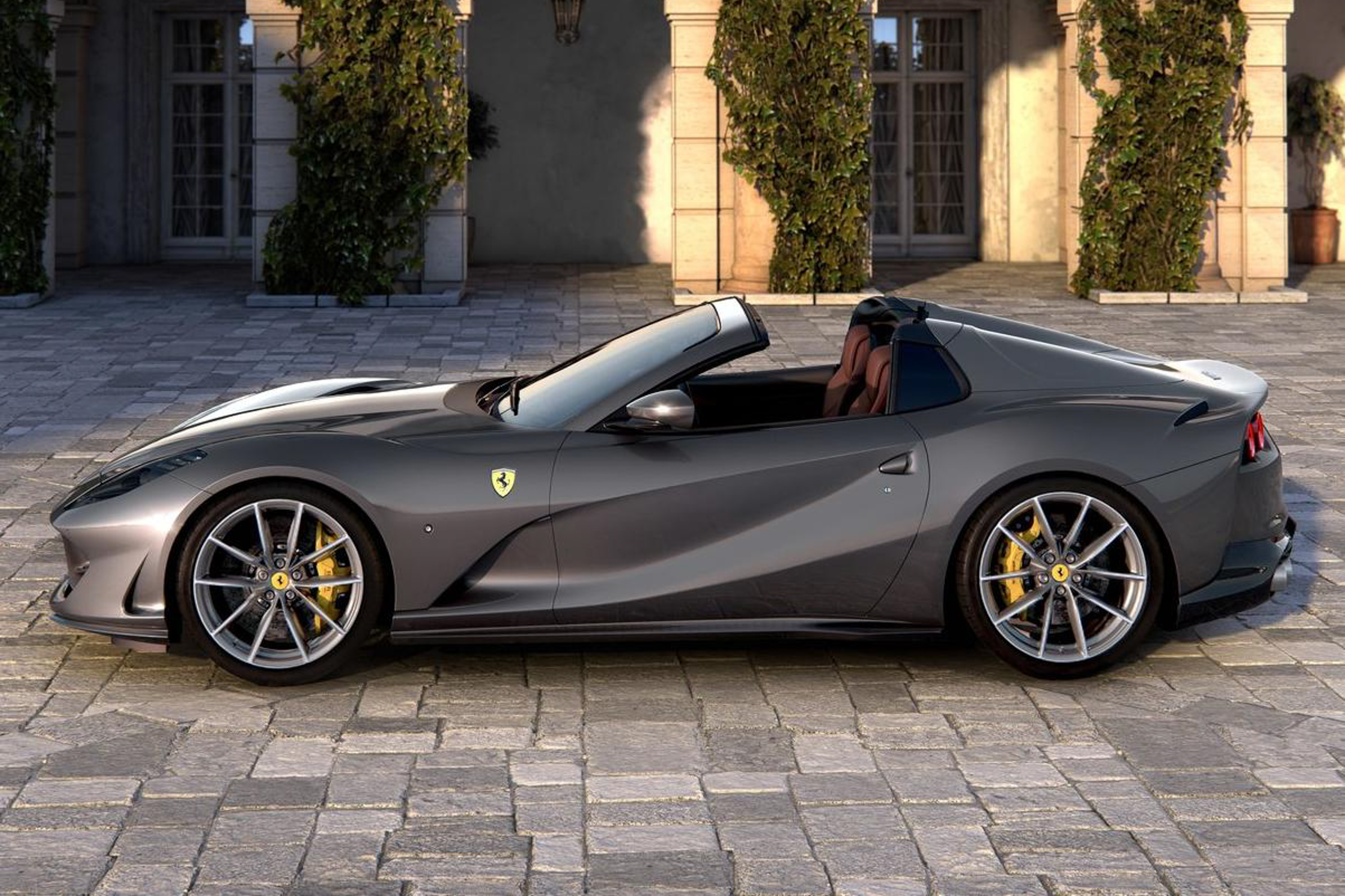 2020 Ferrari 812 GTS photo