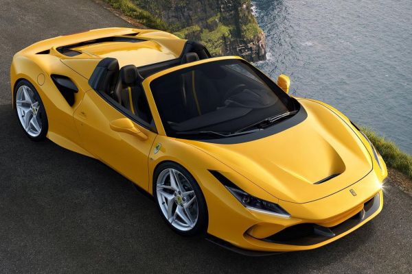 Ferrari F8 Spider Official