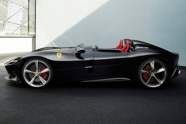 Ferrari Monza SP2 Official