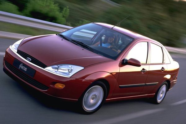 Ford Focus Sedan Official