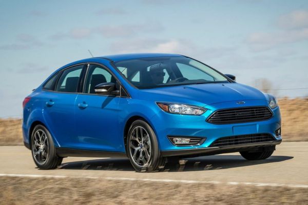 Ford Focus Sedan Official