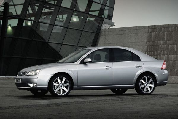 Ford Mondeo Official