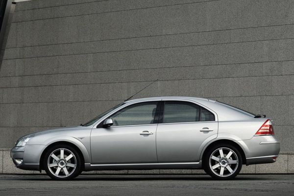Ford Mondeo Official