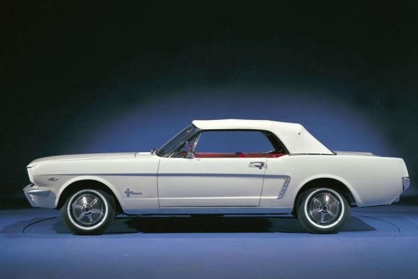 Ford Mustang 1964 photo