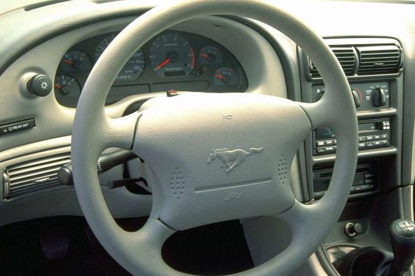 Ford Mustang 1999 photo