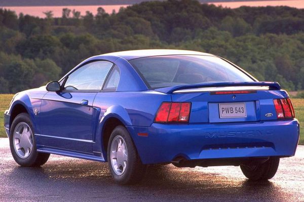 Ford Mustang 1999 photo