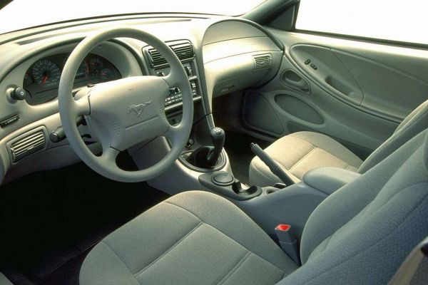 Ford Mustang 1999 photo