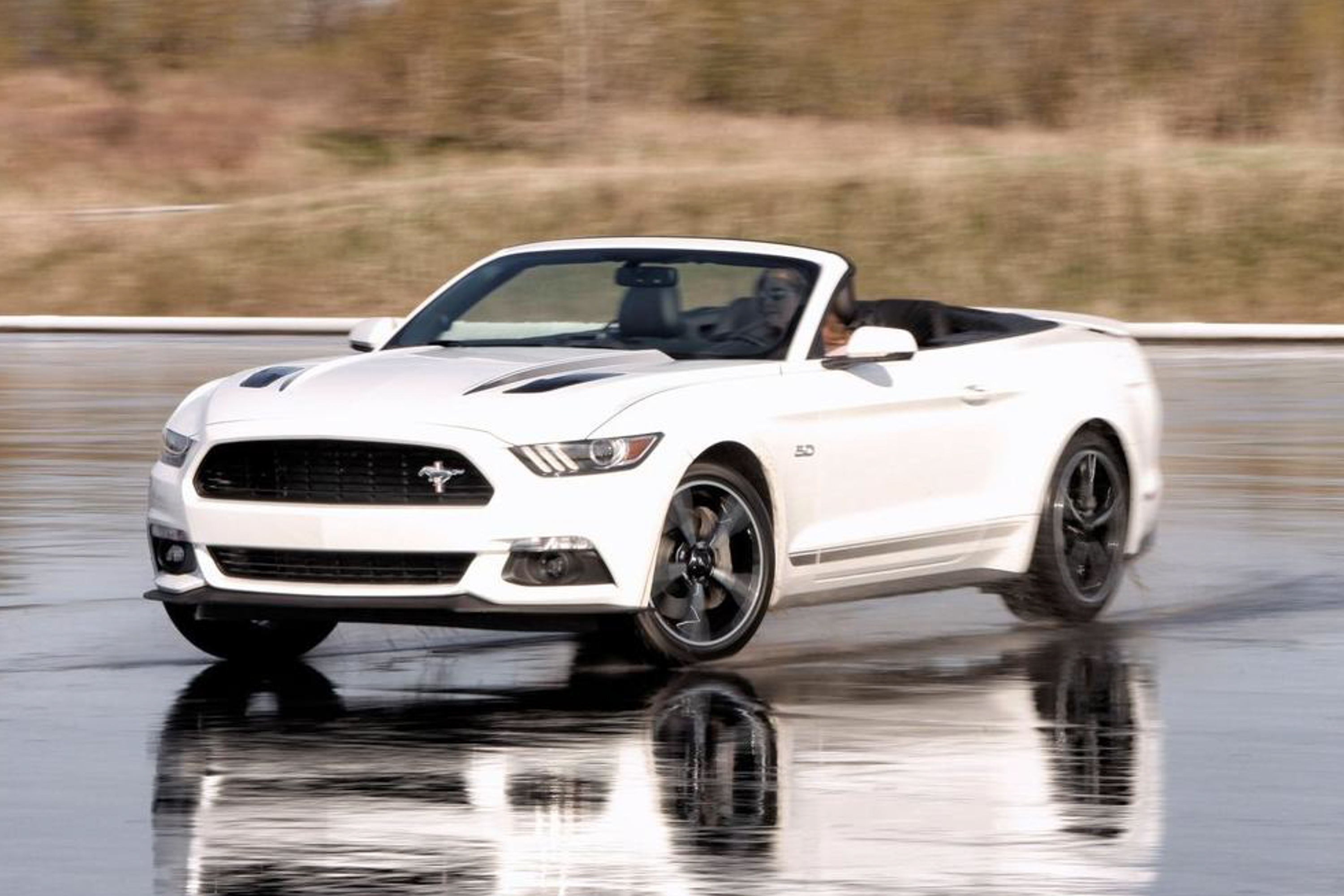 2016 Ford Mustang public photo