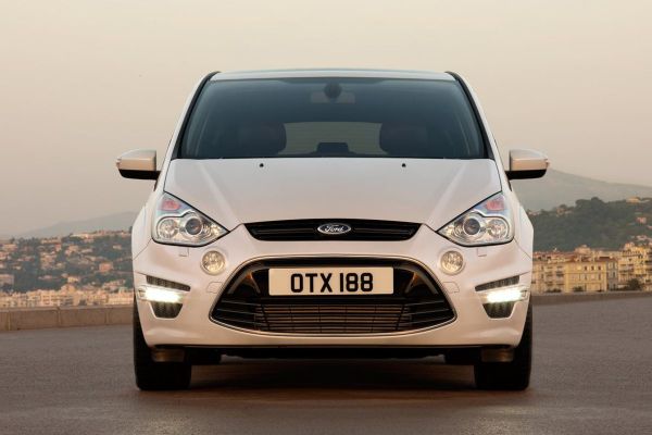 Ford S-MAX Official