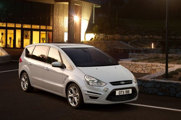 Ford S-MAX Official