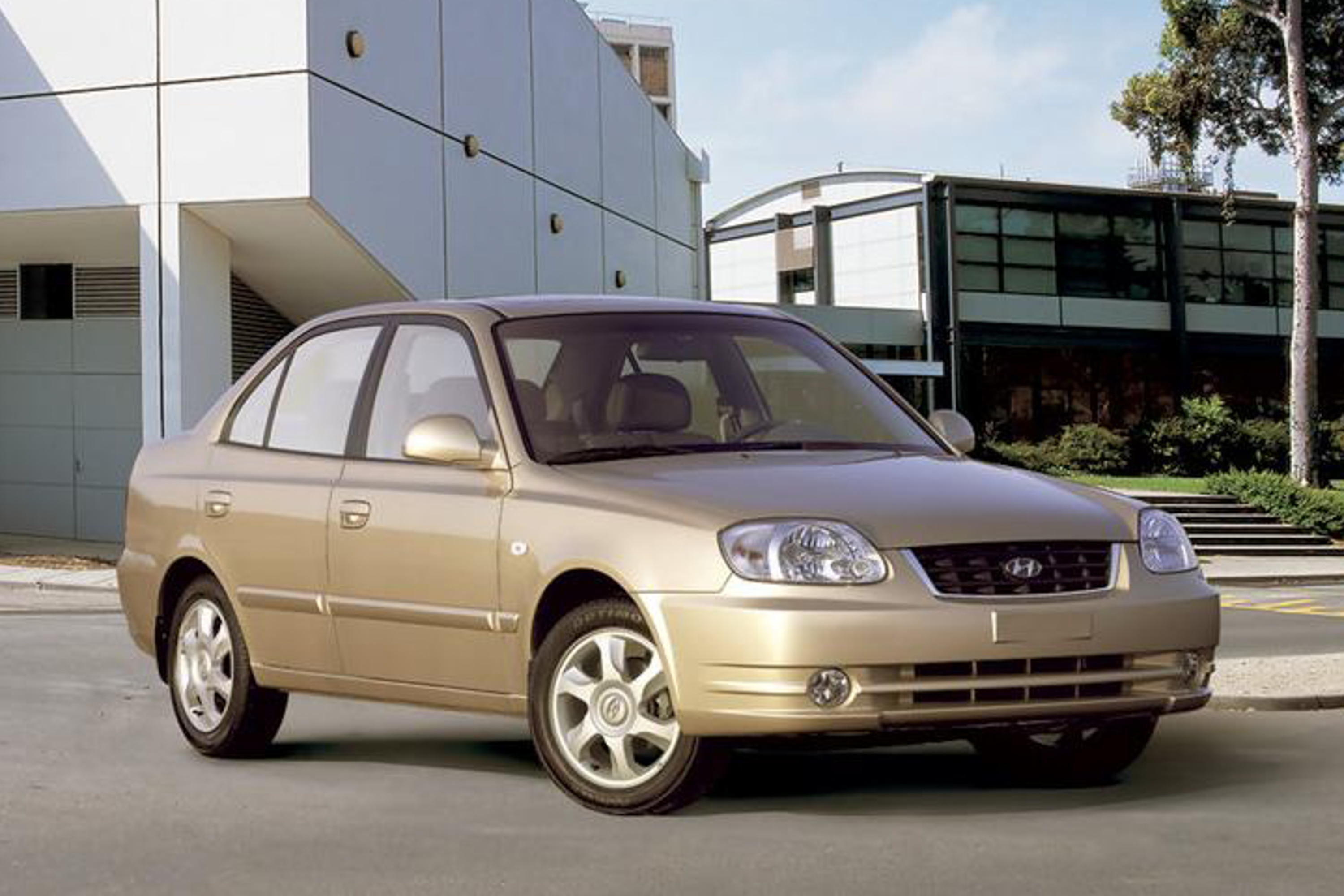 2004 Hyundai Accent public photo