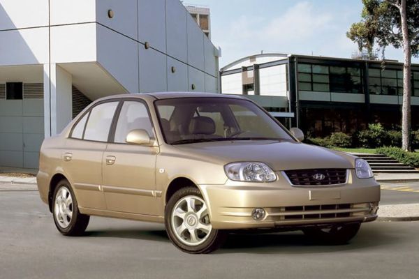 Hyundai Accent Official