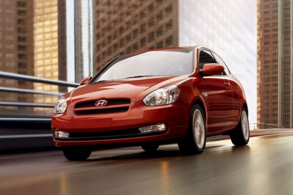 Hyundai Accent Official