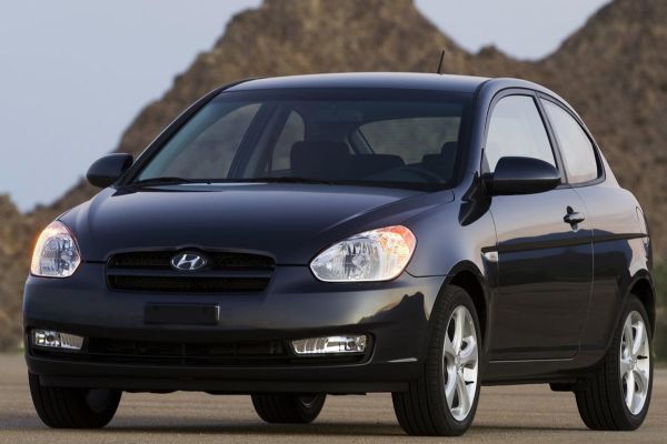 Hyundai Accent Official