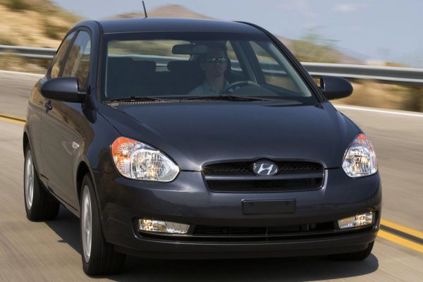 Hyundai Accent Official