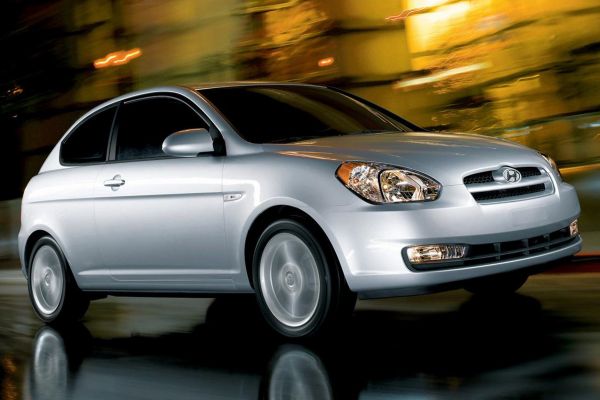 Hyundai Accent Official