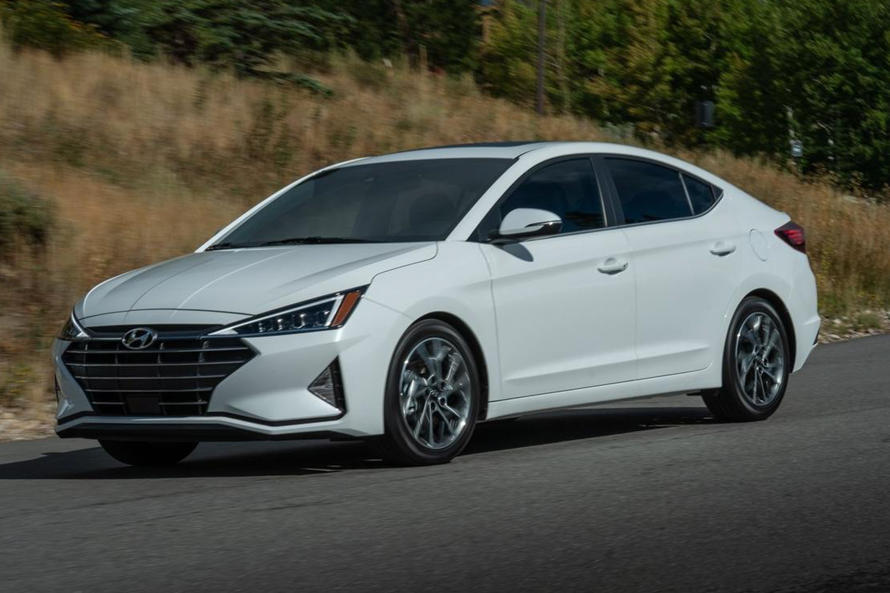 2019 Hyundai Elantra public photo