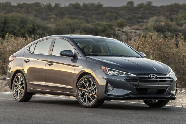 Hyundai Elantra Official
