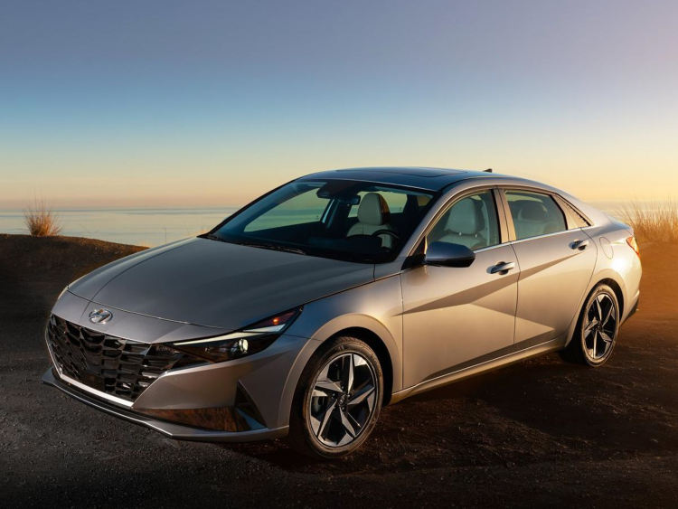 Hyundai Elantra 2021 Review