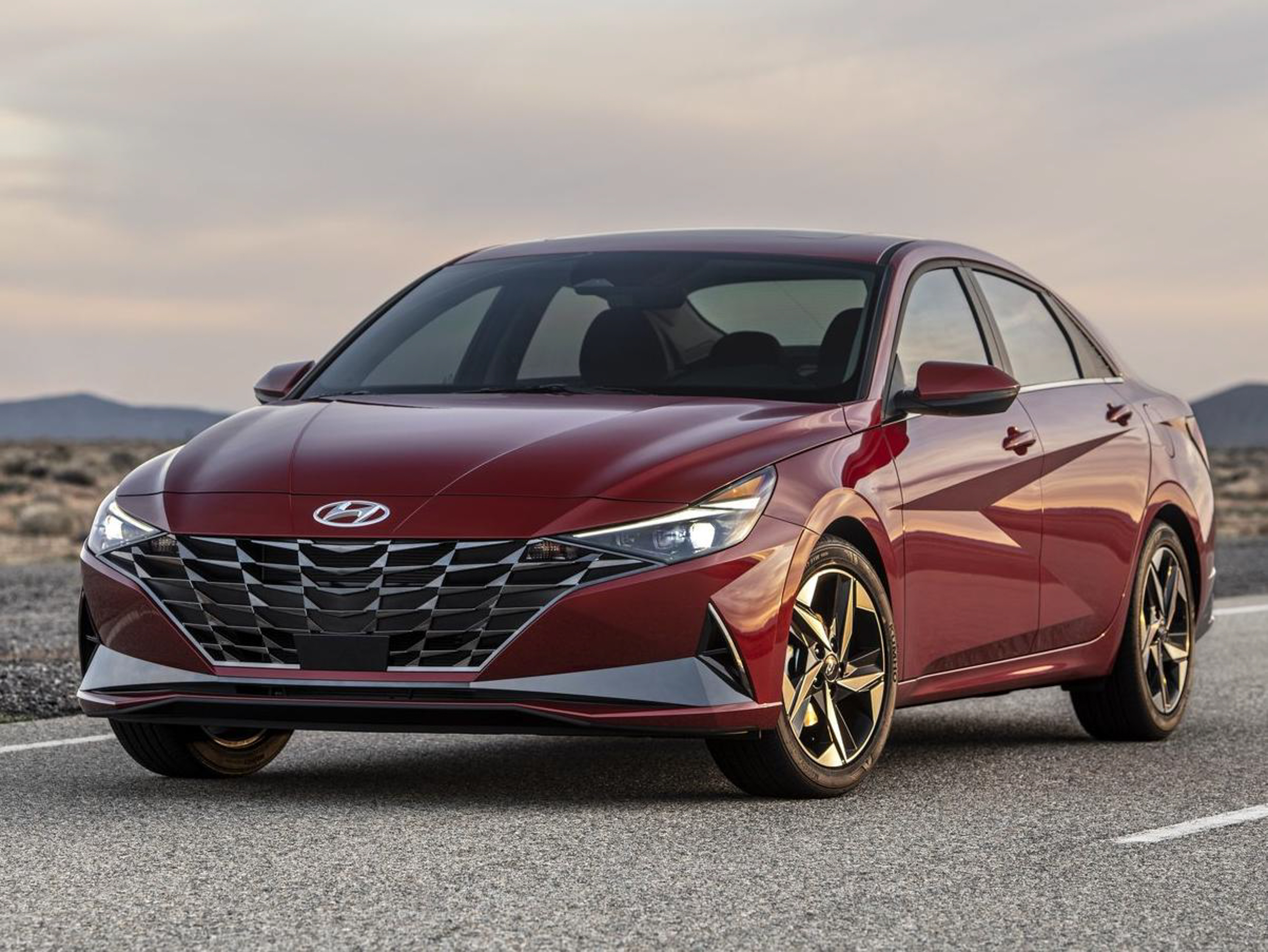 2021 Hyundai Elantra Executive photo