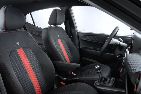 Hyundai i10 Official