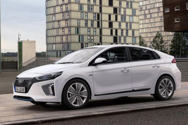 Hyundai Ioniq 2017 photo