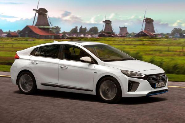 Hyundai Ioniq 2017 photo