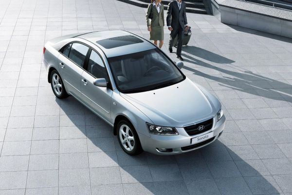 Hyundai Sonata Official