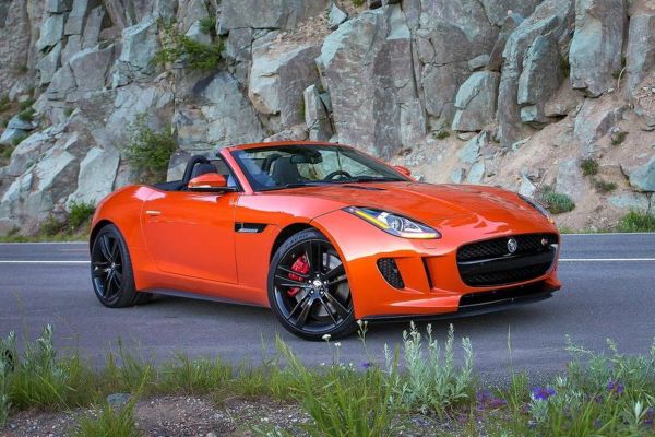 Jaguar F-Type photo