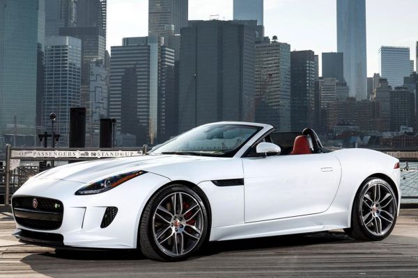 Jaguar F-Type 2016 photo