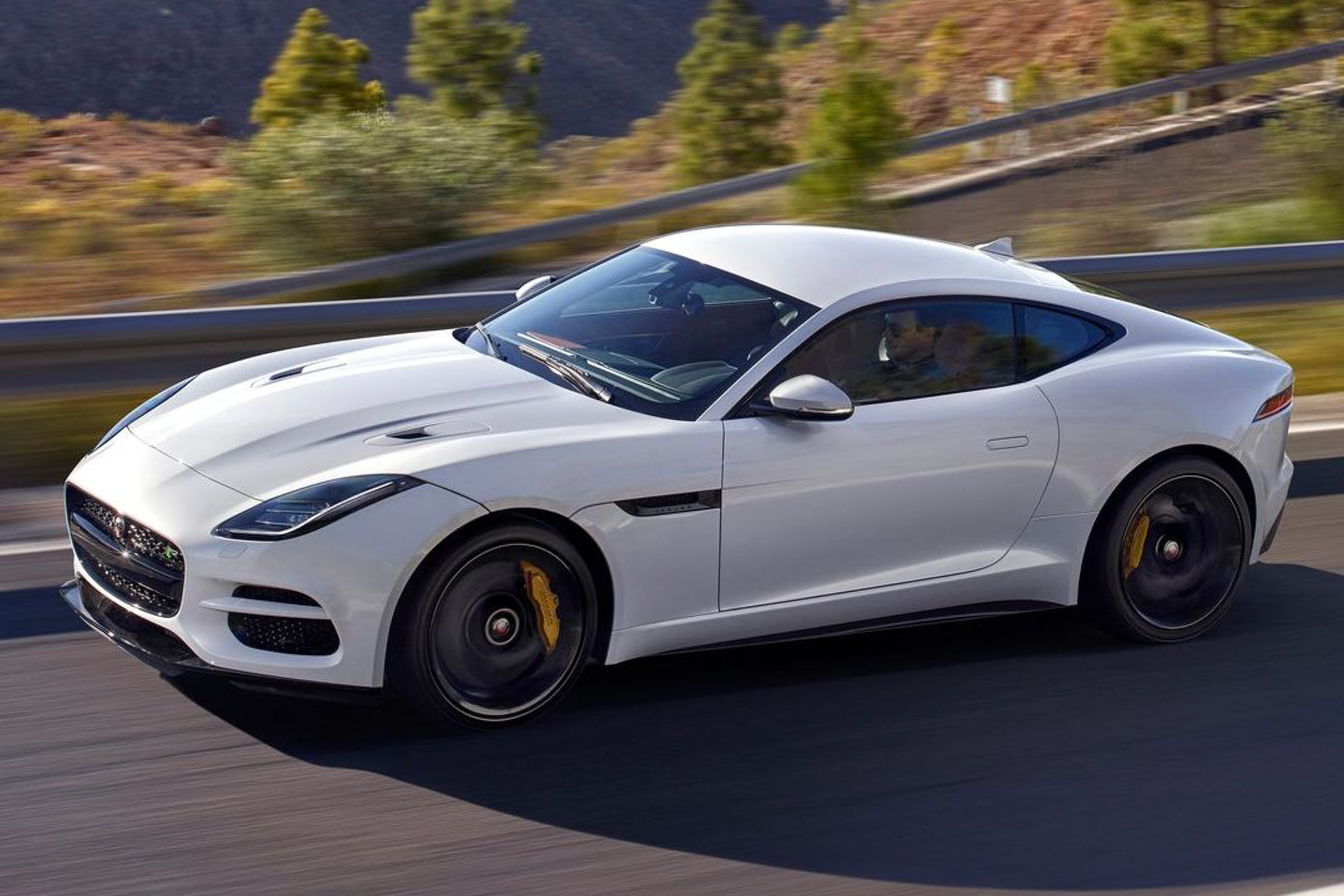 2018 Jaguar F‑TYPE SVR Coupé photo