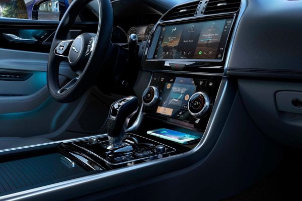 Jaguar XE Official