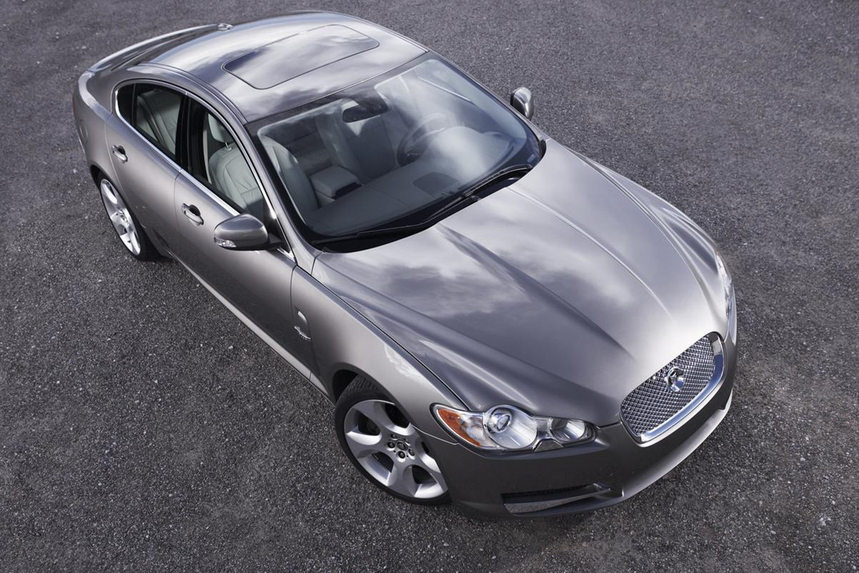 2009 Jaguar XF public photo