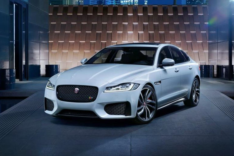 Jaguar XF Review