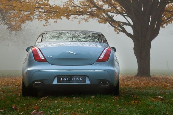 Jaguar XJ Official