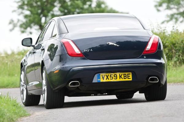 Jaguar XJ Official