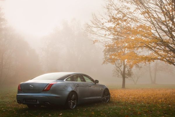 Jaguar XJ Official