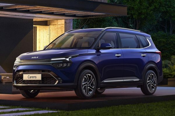 Kia Carens Official
