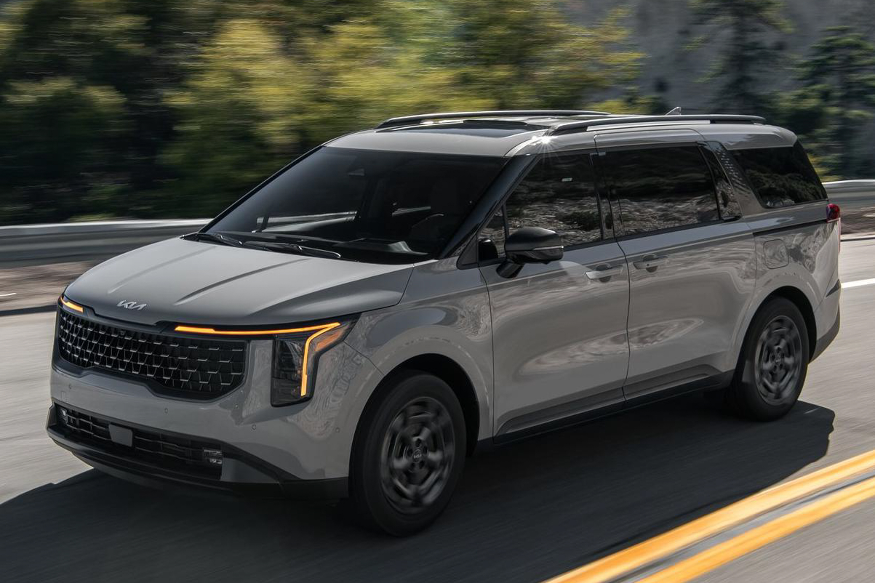 2025 Kia Carnival public photo