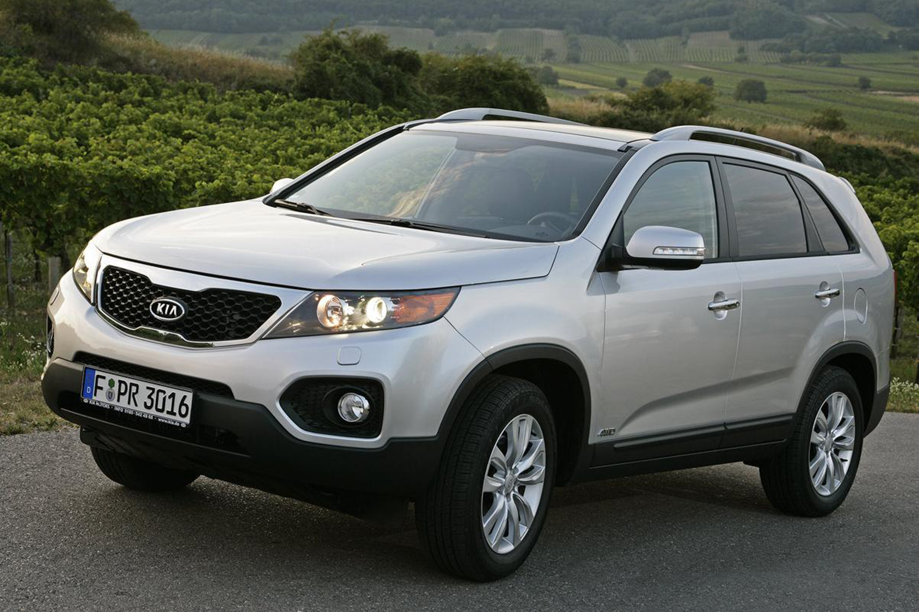2010 Kia Sorento public photo