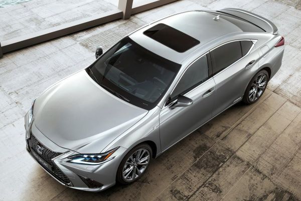 Lexus ES Official