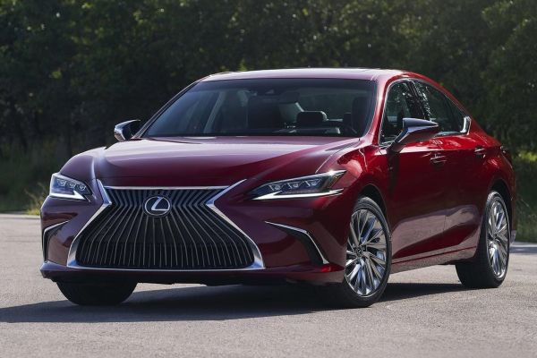 Lexus ES Official