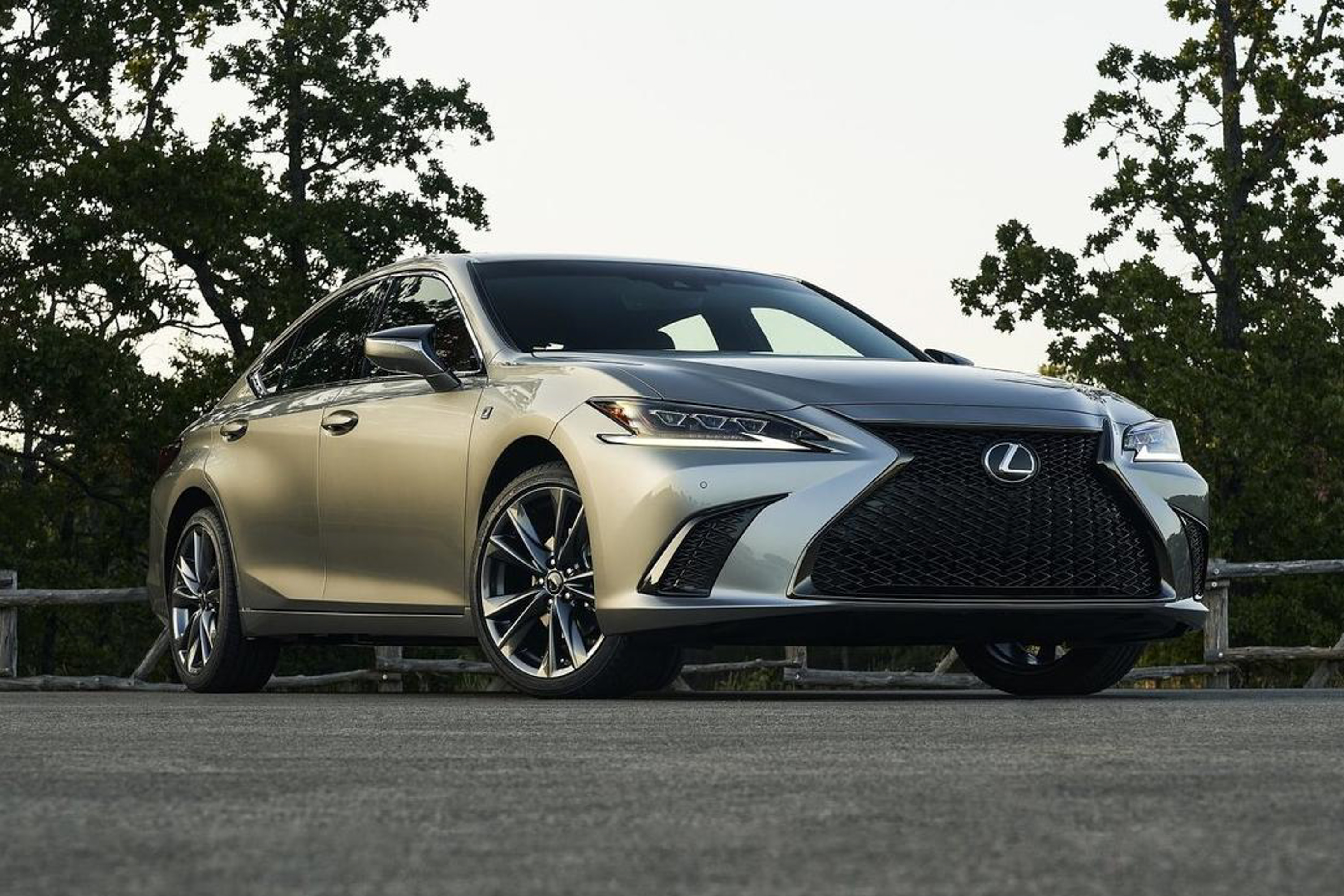 2024 Lexus ES public photo