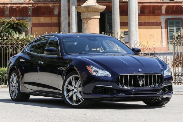 Maserati Quattroporte Official