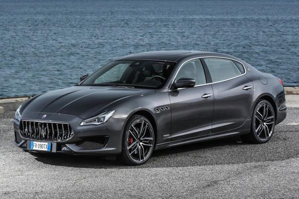Maserati Quattroporte Official
