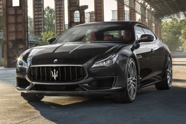Maserati Quattroporte Official